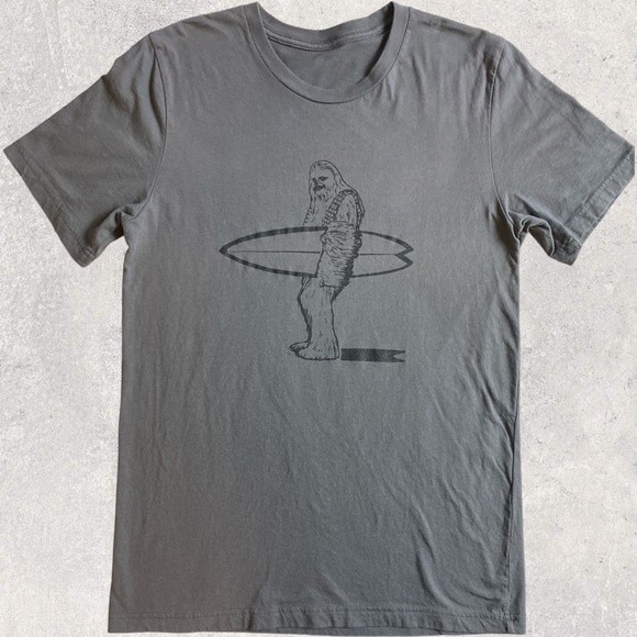 Chewbacca Surf T-Shirt - Men’s Medium - Picture 1 of 3